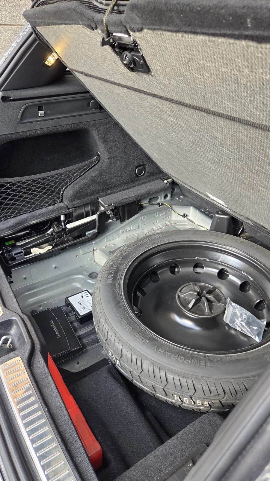 Mercedes-Benz GLC 300 9G, 4 AMATIC, AMG LINE, DISTRONIC, 360  Camera , снимка 14 - Автомобили и джипове - 56024269