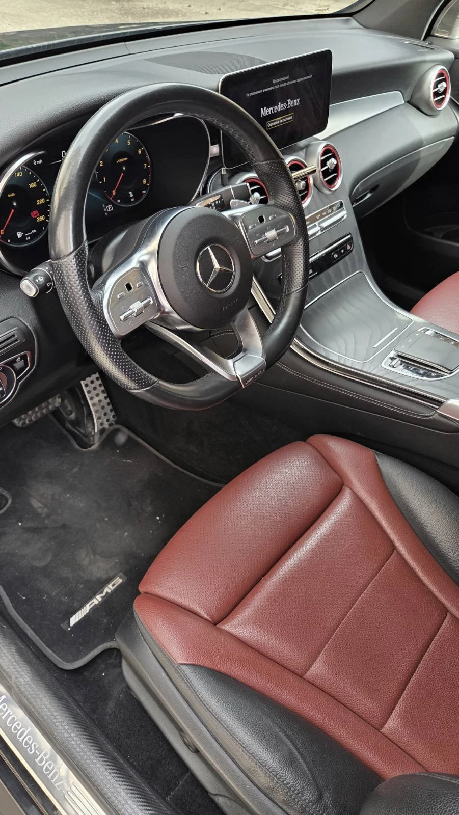 Mercedes-Benz GLC 300 9G, 4 AMATIC, AMG LINE, DISTRONIC, 360  Camera , снимка 9 - Автомобили и джипове - 56024269