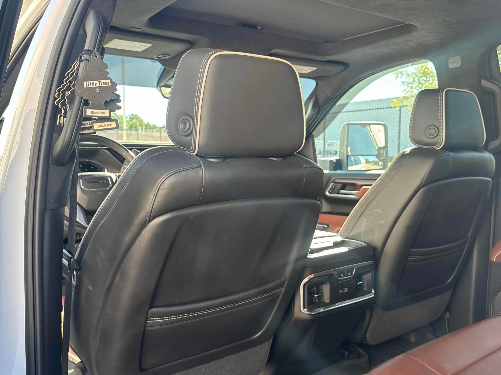 Gmc Sierra * Denali Ultimate * CARFAX * ОПЦИЯ ЗА ФИНАНСИРАНЕ, снимка 13 - Автомобили и джипове - 56067506