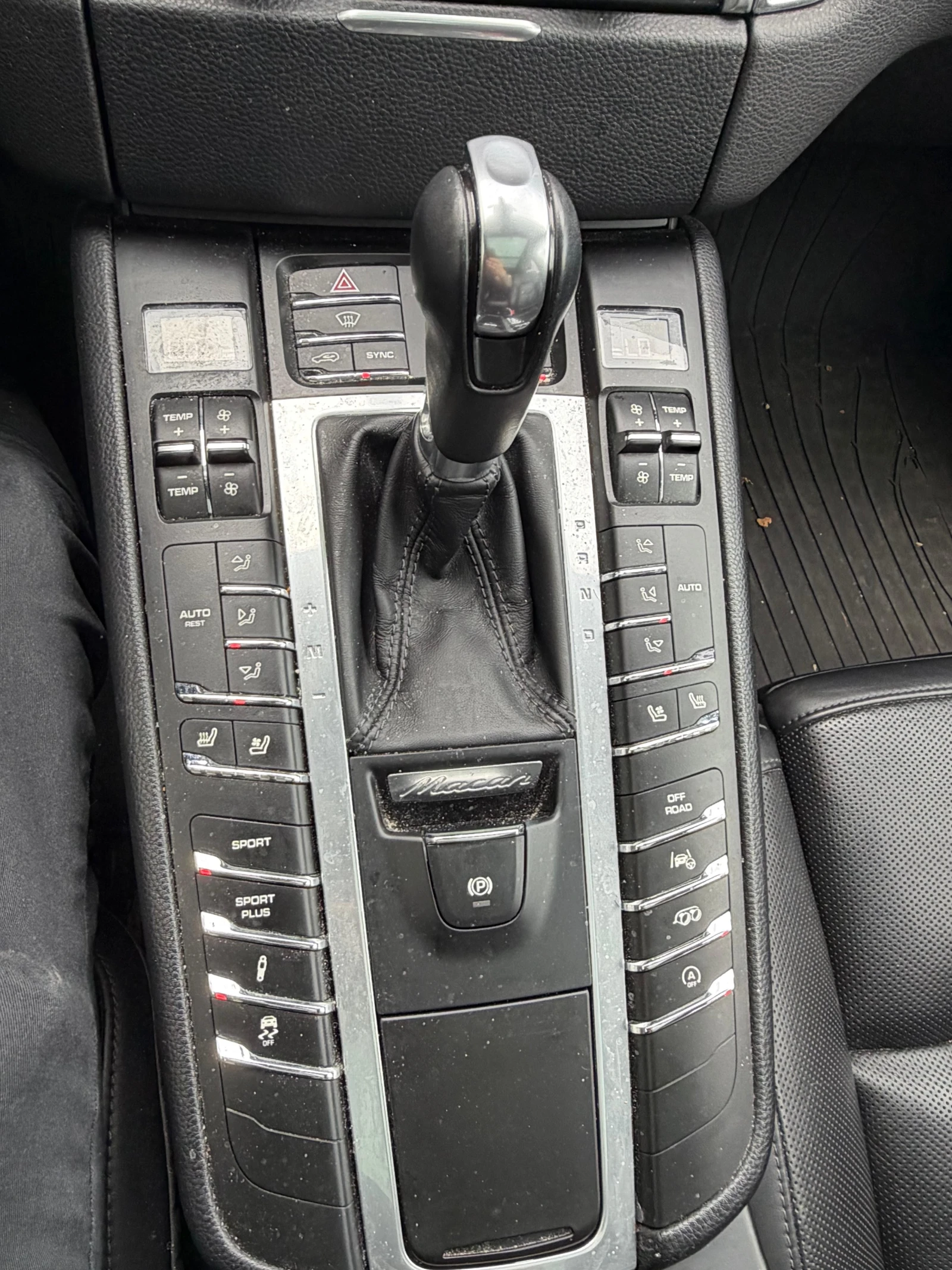 Porsche Macan * Turbo * CARFAX * , снимка 9 - Автомобили и джипове - 56086158