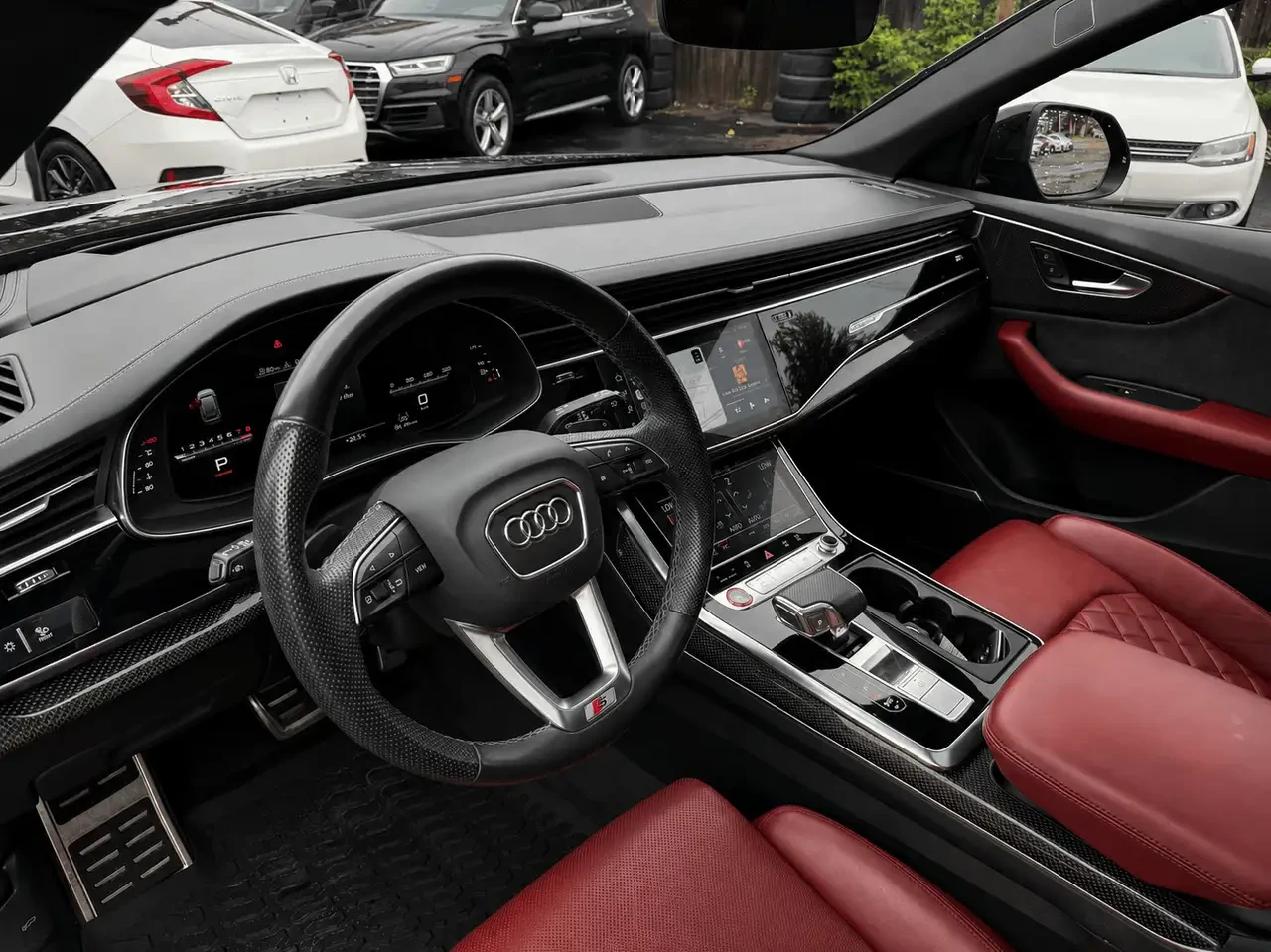 Audi SQ8, снимка 9 - Автомобили и джипове - 56227093