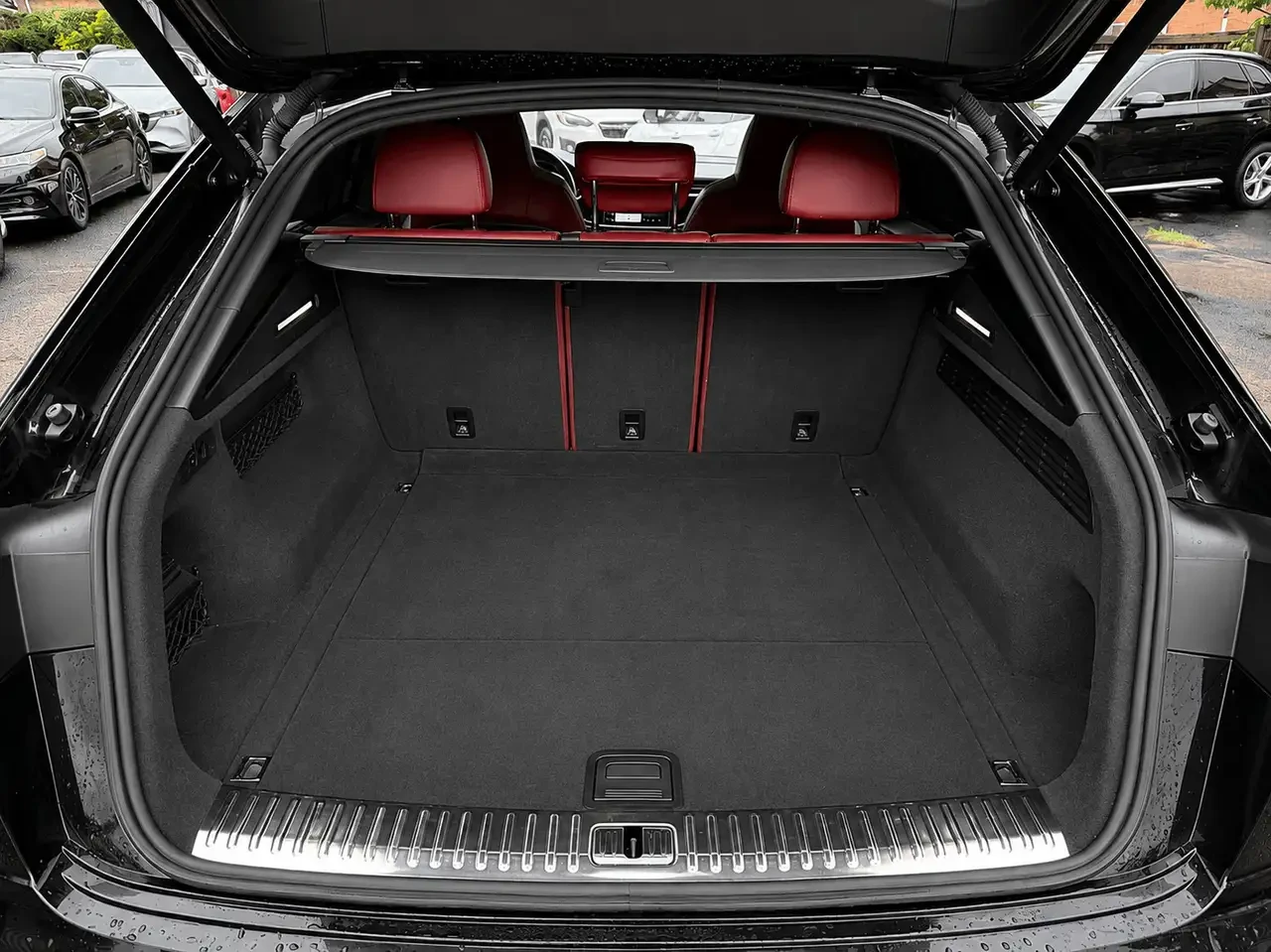 Audi SQ8, снимка 8 - Автомобили и джипове - 56227093