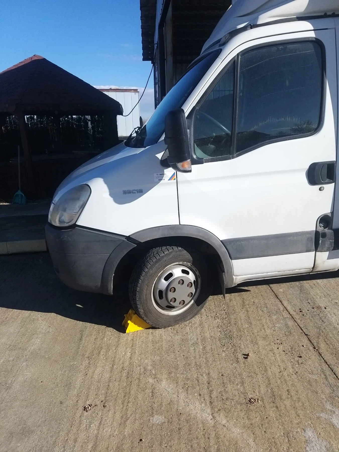 Iveco 35c18 Daily, снимка 2 - Бусове и автобуси - 53930316