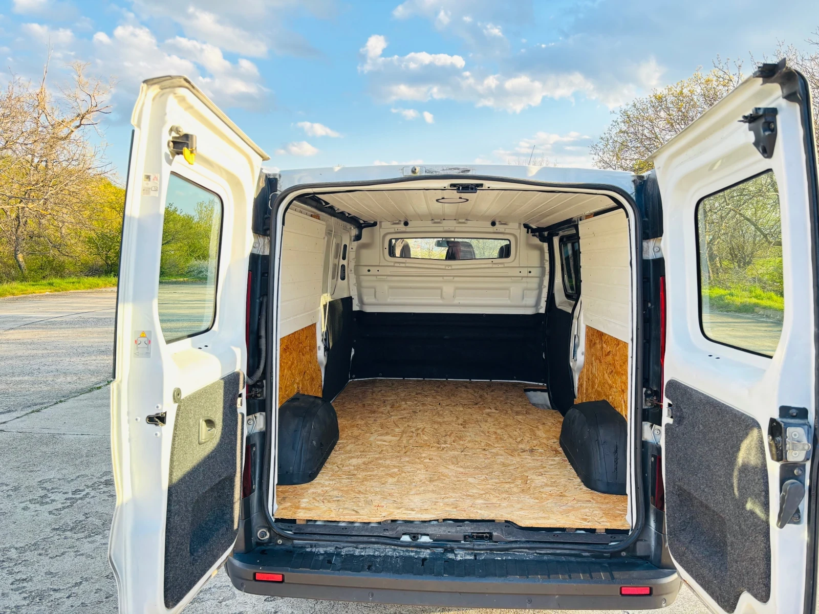 Opel Vivaro MAXI, снимка 14 - Бусове и автобуси - 54251561