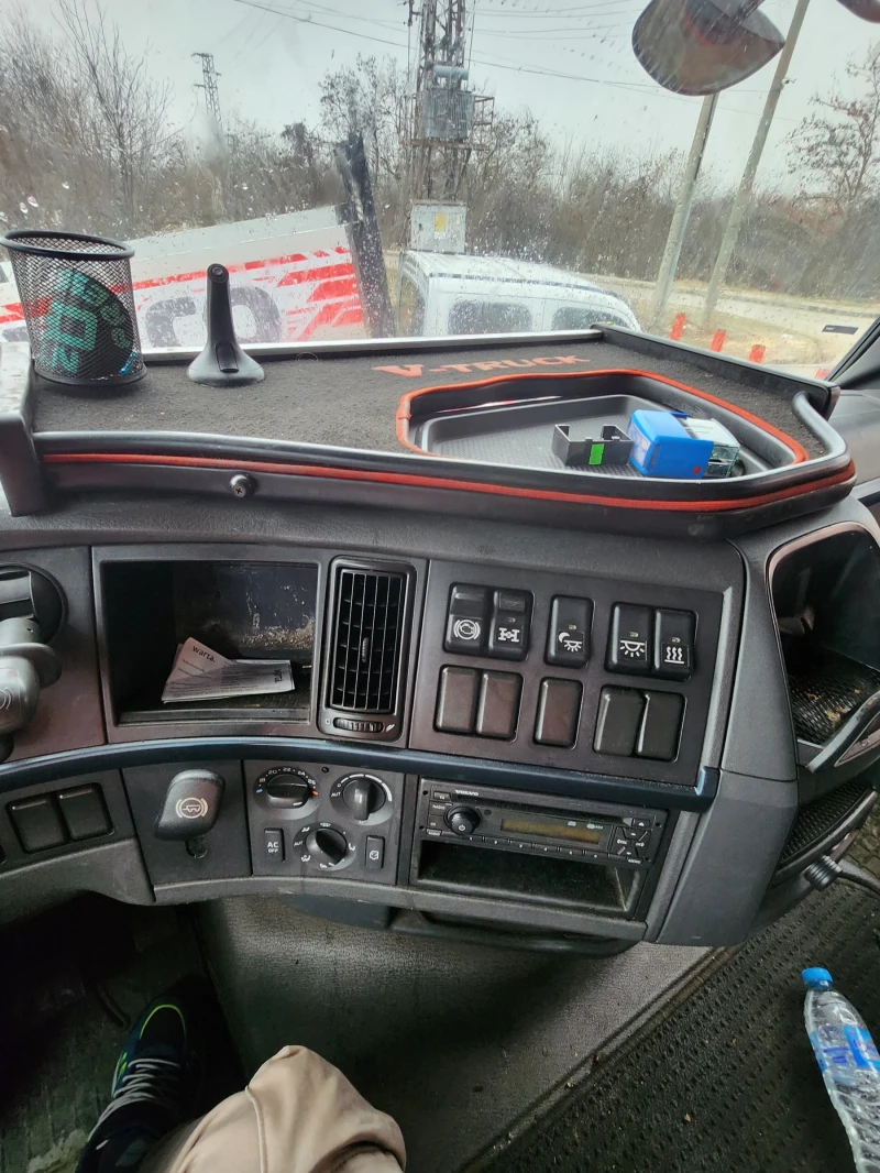 Volvo Fh ЩИПКА 6Х4 , снимка 14 - Камиони - 49364524