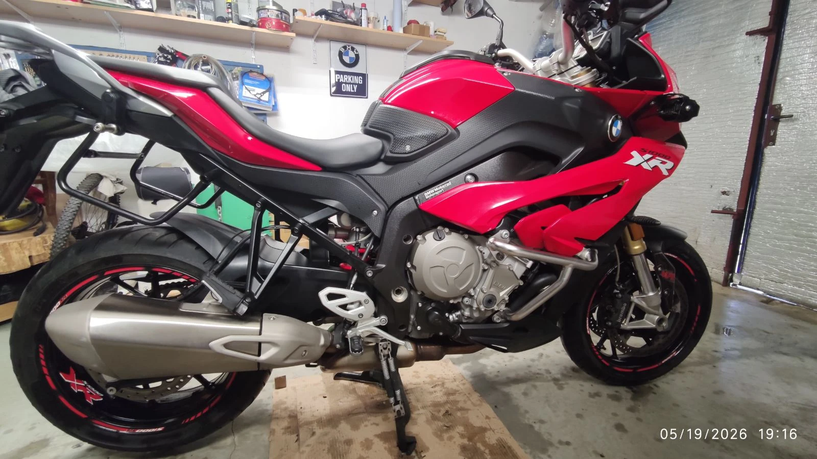 BMW S S1000XR