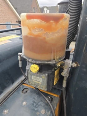 Багер Hyundai HW 160 ЛИЗИНГ, снимка 12