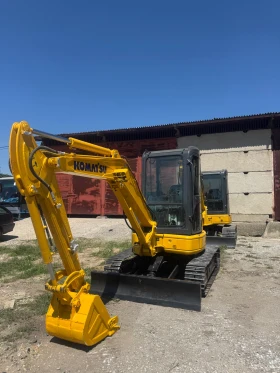 Багер Komatsu PC35