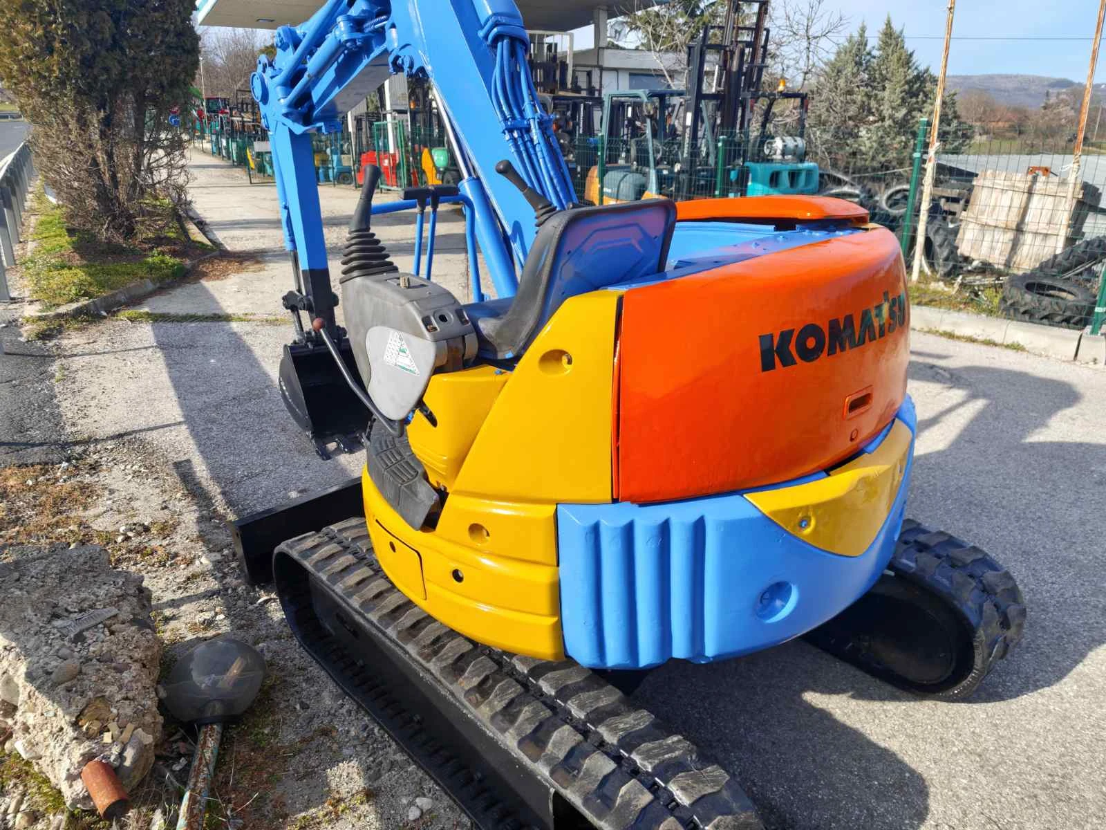 ����� Komatsu PC 28 -��� ���� | Mobile.bg � ����������� 12