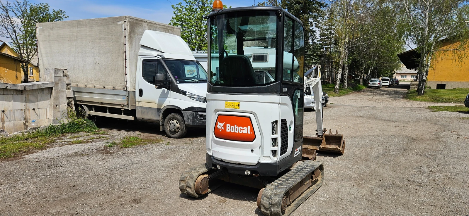 Багер Bobcat Е20, снимка 2 - Индустриална техника - 54256131