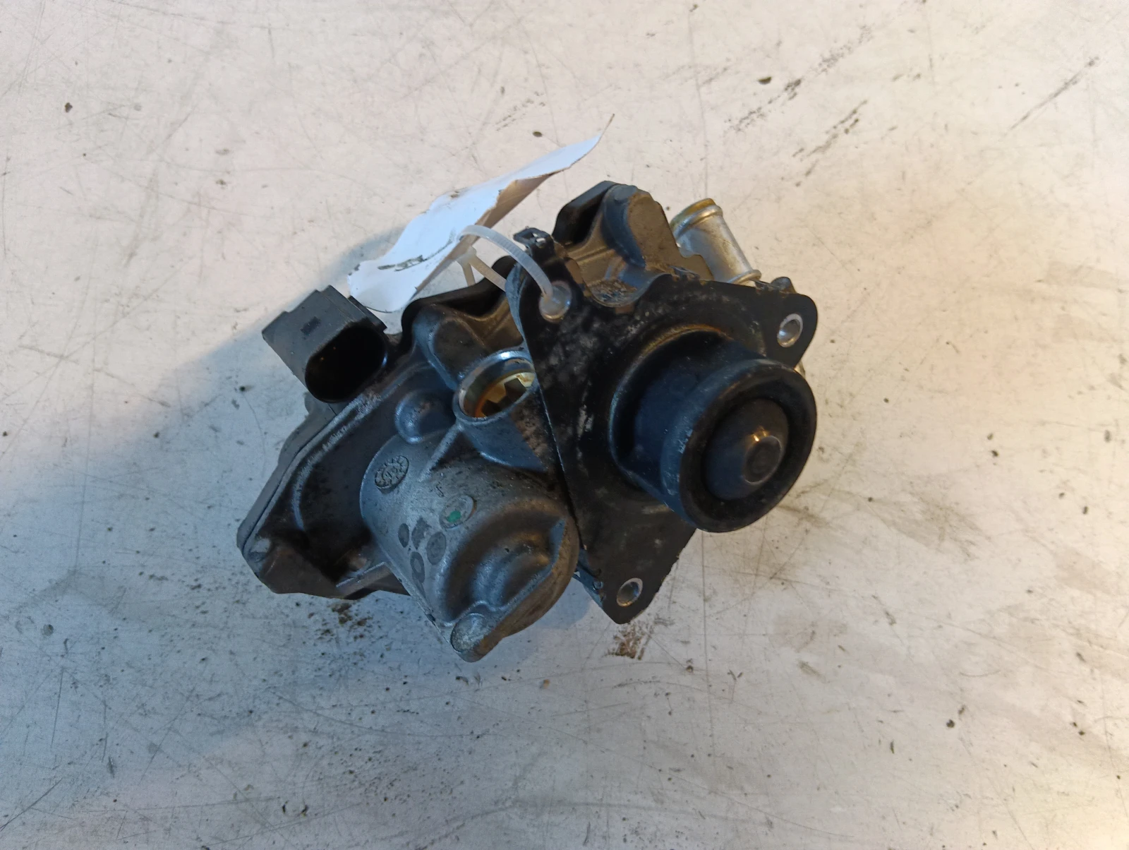 ЕГР 2.0 TDI 04L131501N  Audi A3
