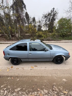 Opel Kadett 1.6, снимка 6