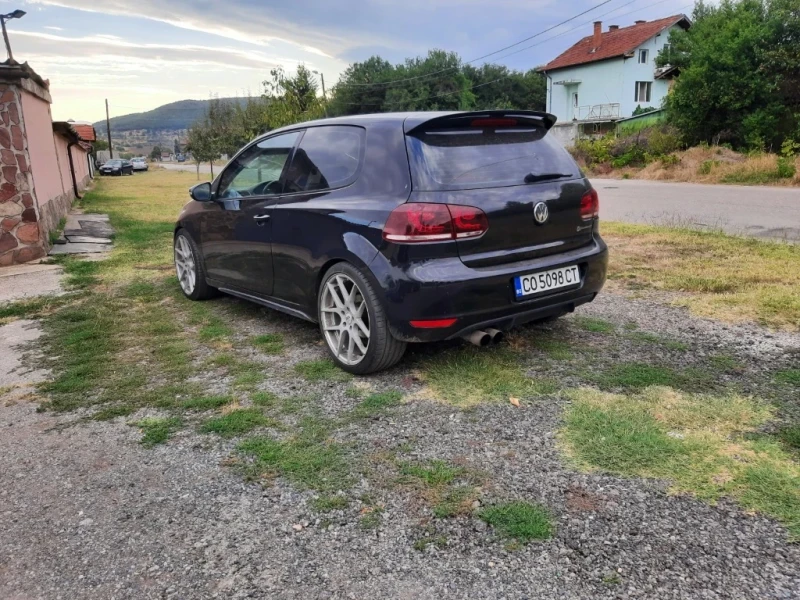 VW Golf 2.0TDI, снимка 4 - Автомобили и джипове - 47110567