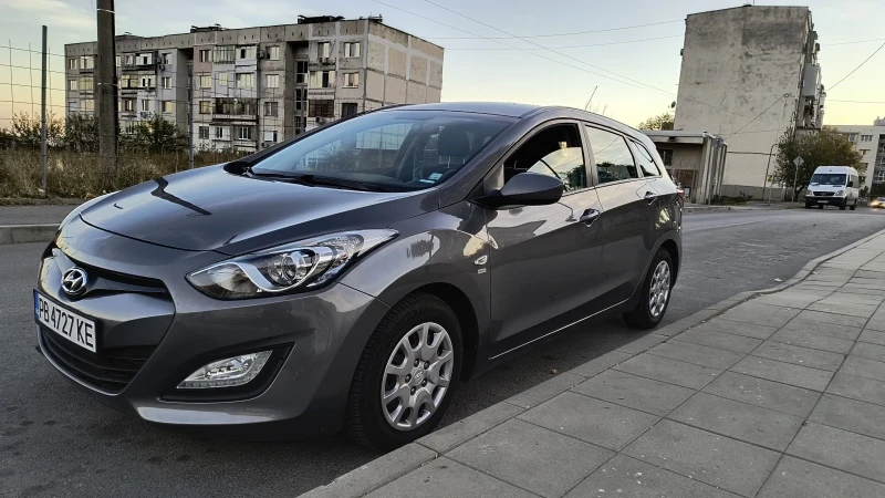 Hyundai I30 1.4 CRDi , снимка 3 - Автомобили и джипове - 47533891