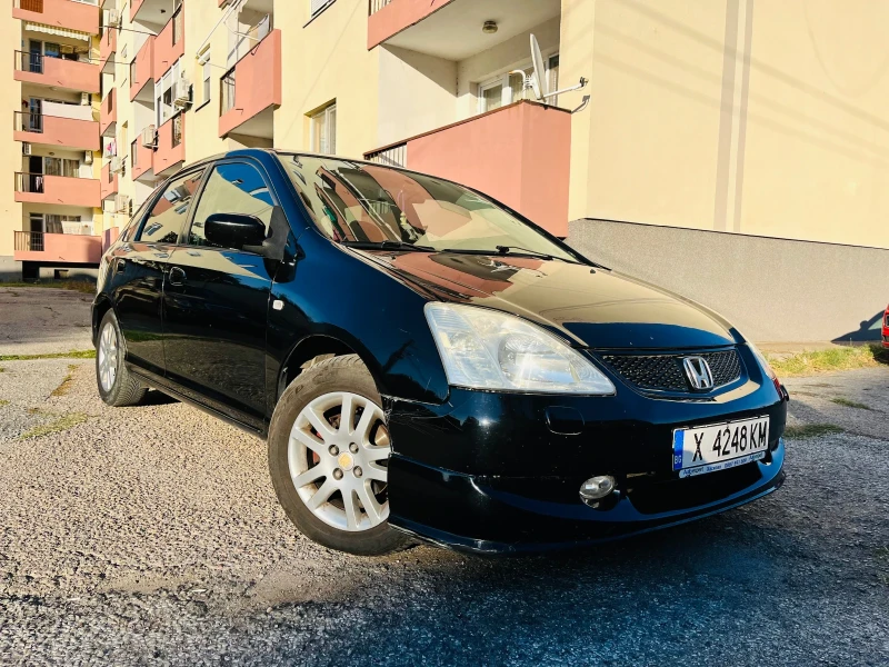 Honda Civic 5 врати, DVD, задна камера, добро тех. състояние, снимка 1 - Автомобили и джипове - 47611696