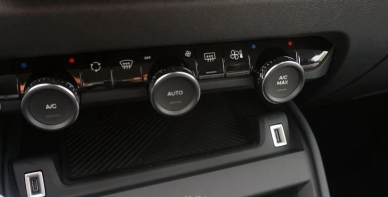 Citroen C4 E-C4 Feel Pack, снимка 3 - Автомобили и джипове - 51404551