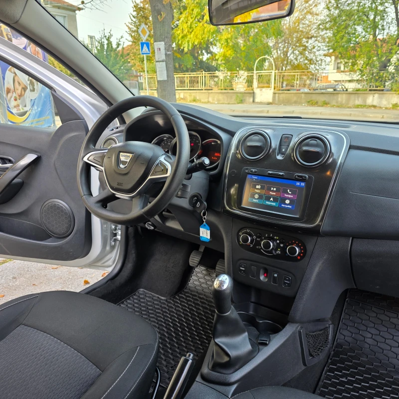 Dacia Logan 1.5 DCI , снимка 7 - Автомобили и джипове - 52136115