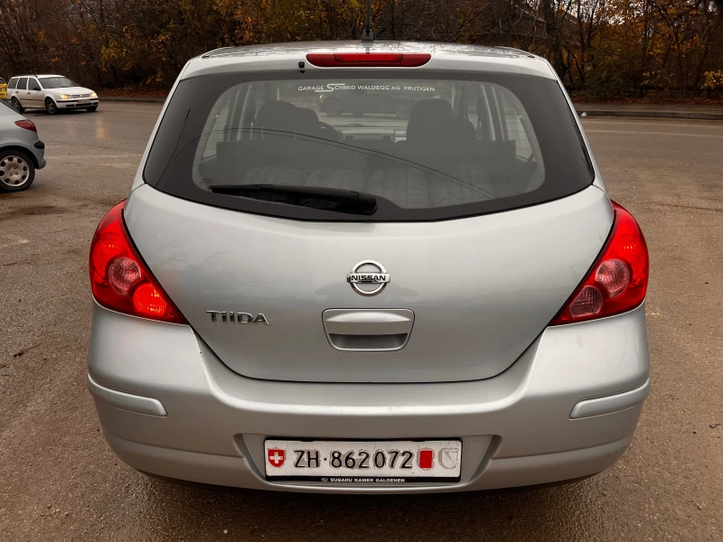 Nissan Tiida 1.8 LAUNJE, снимка 4 - Автомобили и джипове - 52331681
