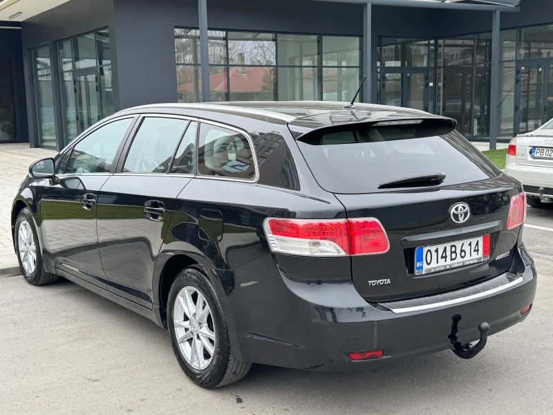 Toyota Avensis 1.8 VVT-i* * 147 kc* * EURO5* * НАВИГАЦИЯ, снимка 8 - Автомобили и джипове - 52827578