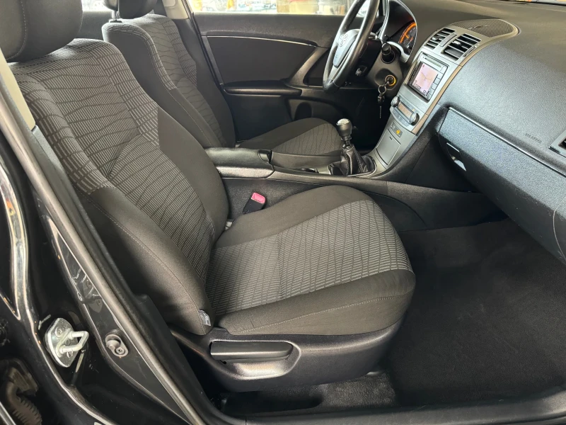 Toyota Avensis 1.8 VVT-i* * 147 kc* * EURO5* * НАВИГАЦИЯ, снимка 14 - Автомобили и джипове - 52827578