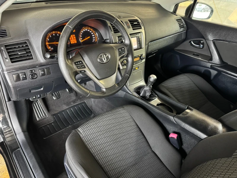 Toyota Avensis 1.8 VVT-i* * 147 kc* * EURO5* * НАВИГАЦИЯ, снимка 9 - Автомобили и джипове - 52827578