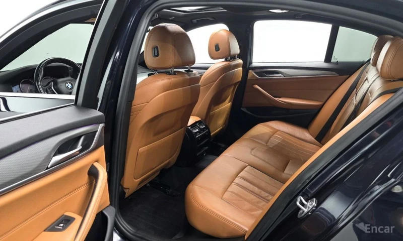 BMW 520, снимка 12 - Автомобили и джипове - 53108454