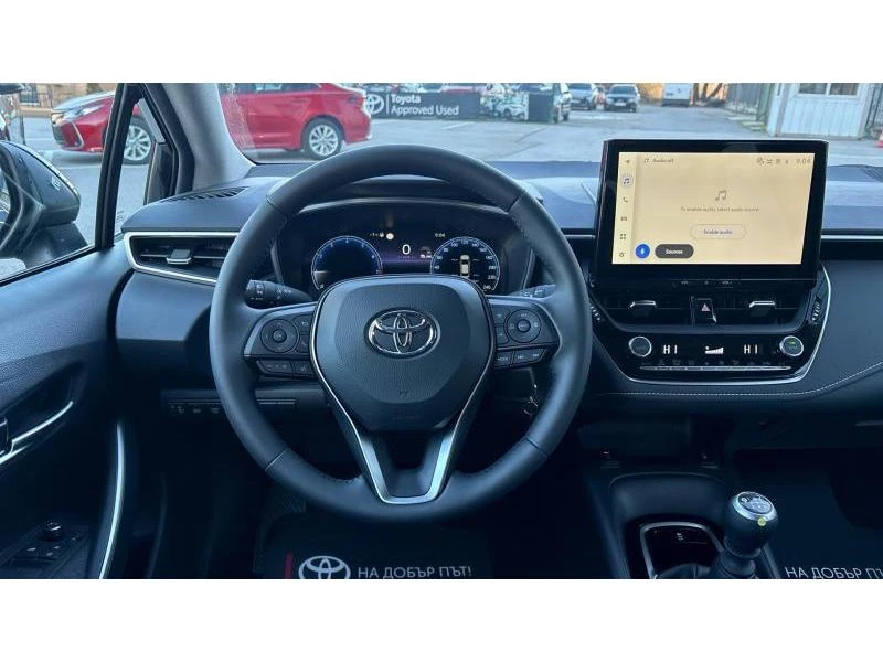 Toyota Corolla SDN 1.5 6MT Executive MY25, снимка 9 - Автомобили и джипове - 53028672