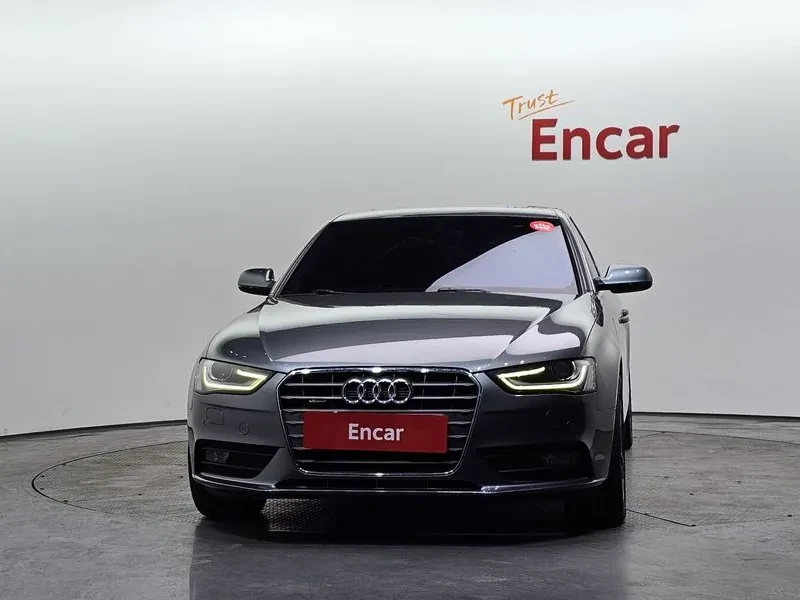 Audi A4 2.0 TFSI, снимка 9 - Автомобили и джипове - 55007180