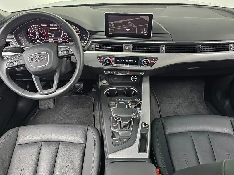 Audi A4  40 Tfsi, снимка 6 - Автомобили и джипове - 56577589