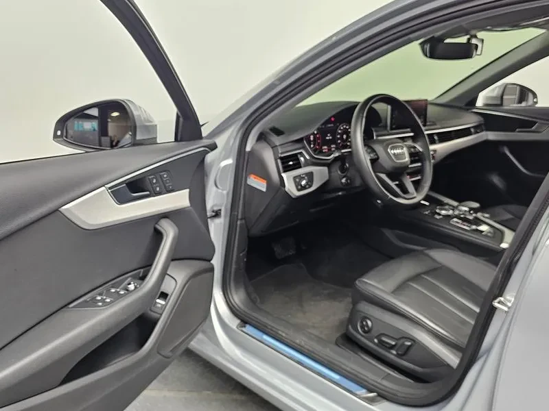 Audi A4  40 Tfsi, снимка 9 - Автомобили и джипове - 56577589