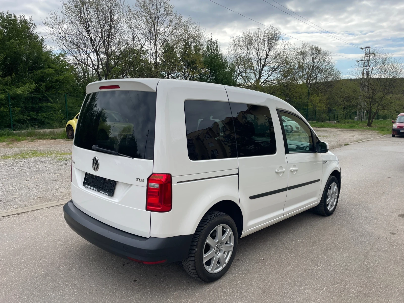 VW Caddy 2.0TDI Evro6 5места - изображение 4