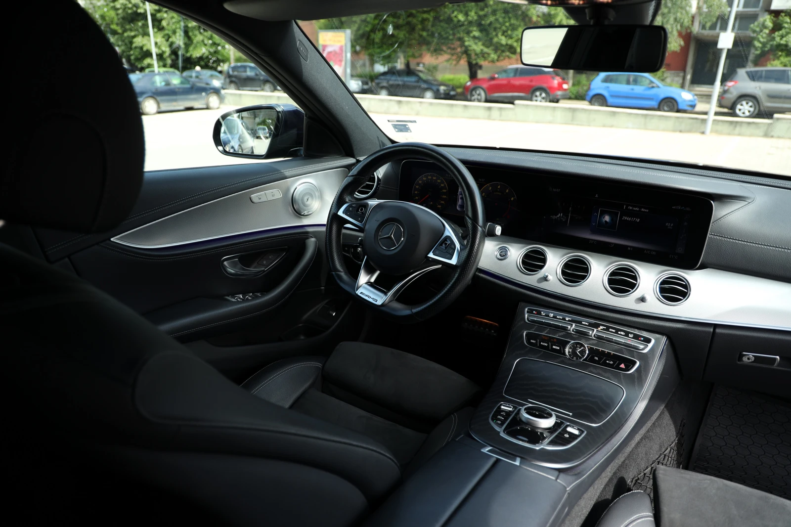 Mercedes-Benz E 300 AMG 94 000км EU, СЕРВИЗНА ИСТОРИЯ - изображение 10