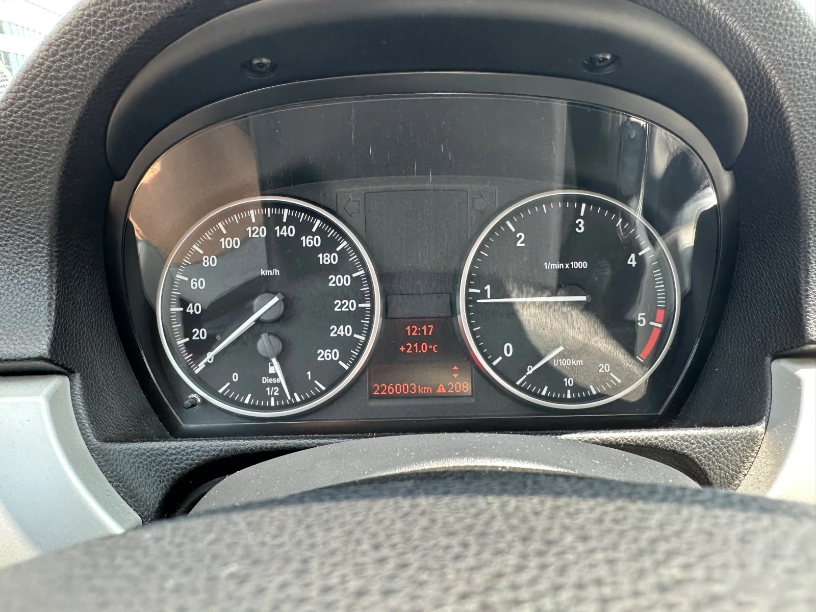 BMW 320 E90 LCI - изображение 8
