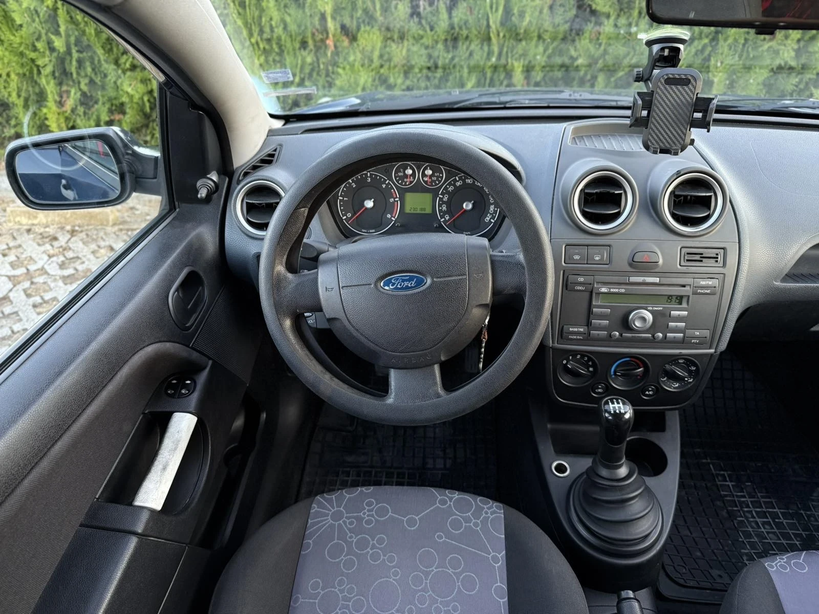 Ford Fiesta 1.4 TDCI - изображение 10