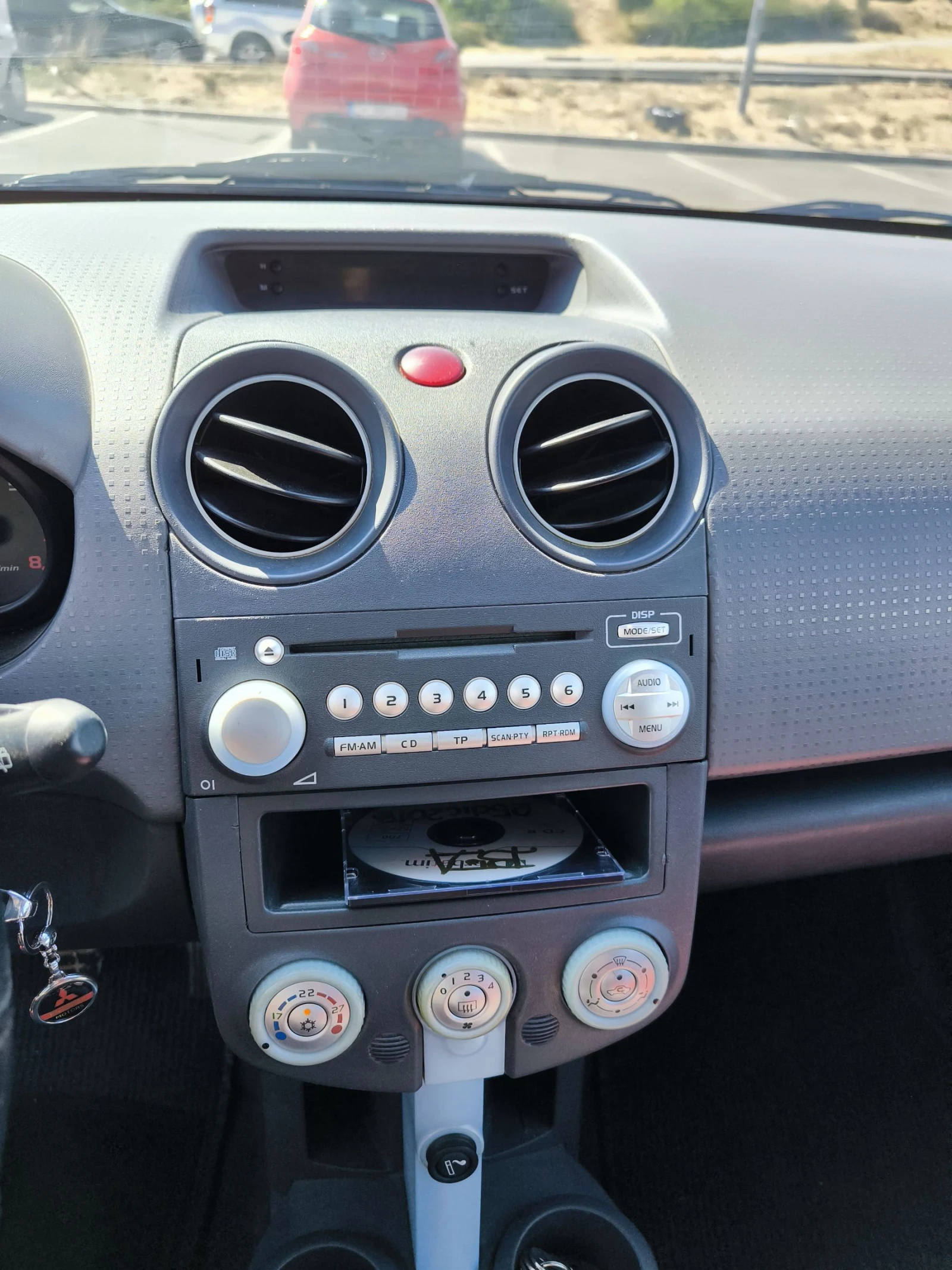 Mitsubishi Colt 1.3  - изображение 9