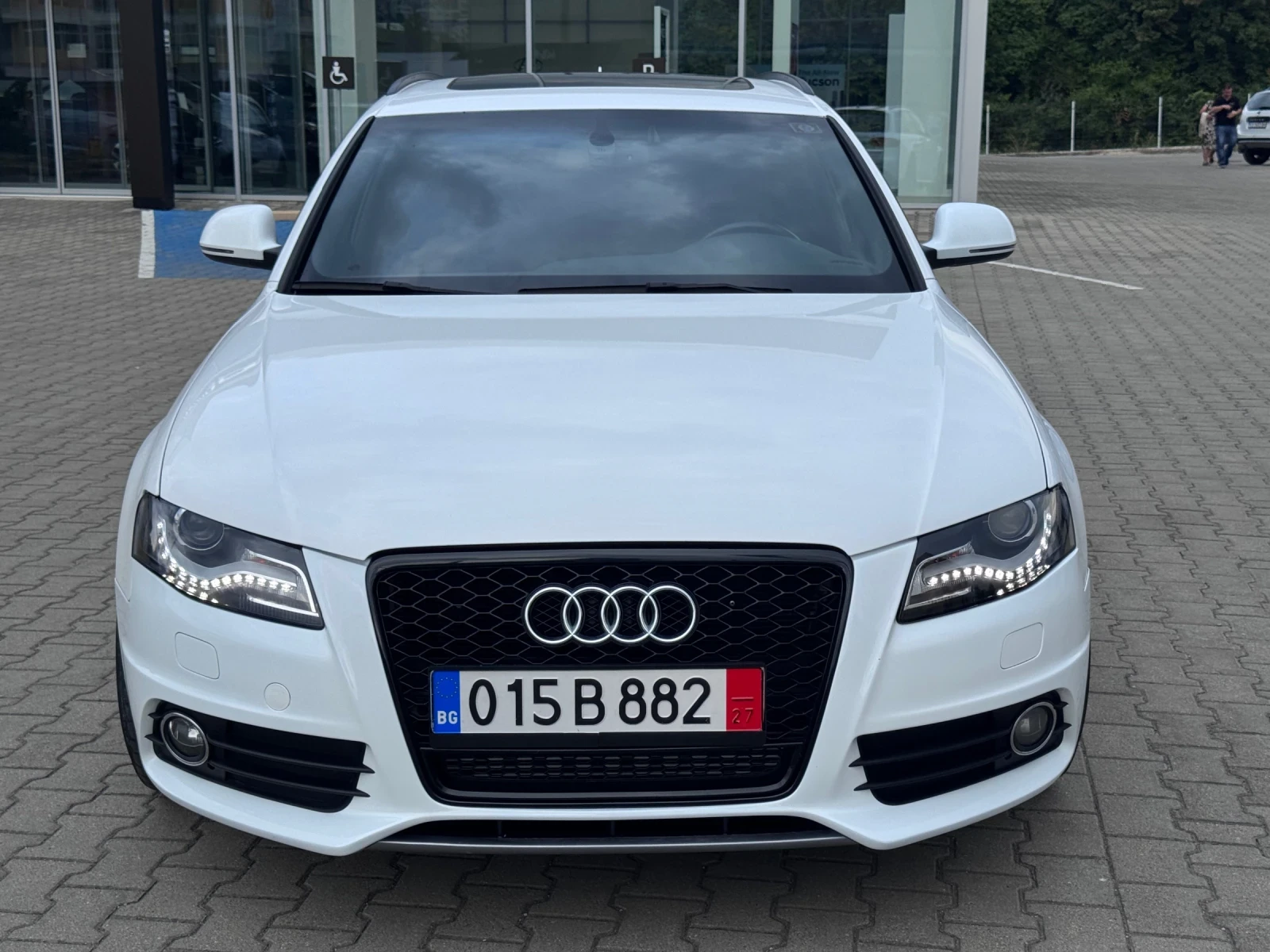 Audi A4  2.0TDI + /SLINE PANORAMA/ - изображение 7