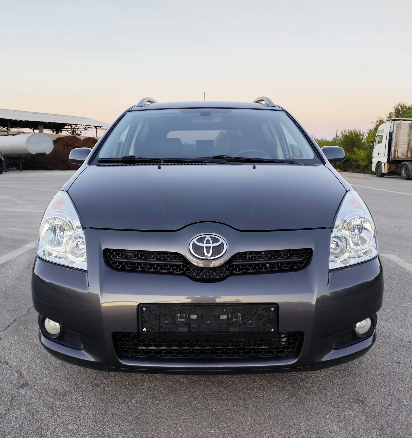 Toyota Corolla verso 2.2D4D-136кс.-6ск.FACELIFT-EU4 - изображение 2