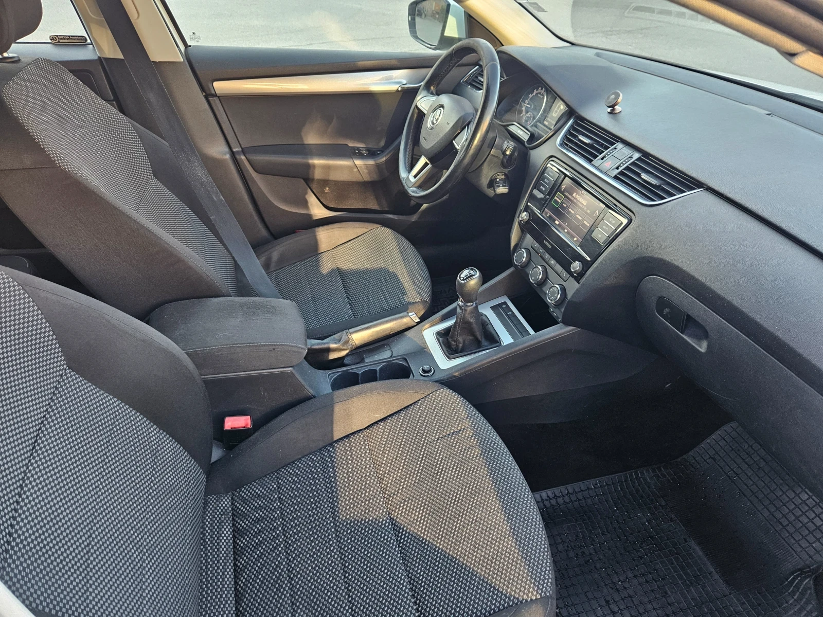 Skoda Octavia 1.6 TDI - изображение 6