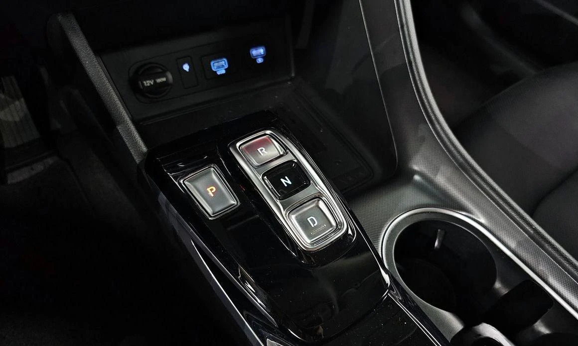 Hyundai Sonata 2.0 LPG Smart * НАЙ-ДОБРА ЦЕНА В БЪЛГАРИЯ*  - изображение 9