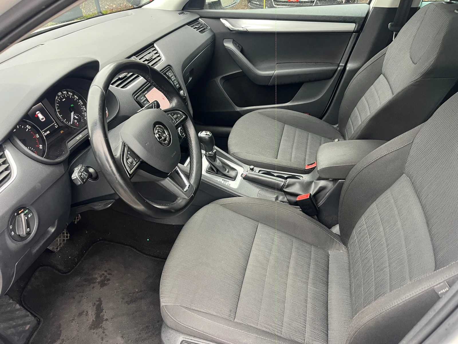 Skoda Octavia 1.8TSI 4x4 DSG Elegance Euro6 - изображение 8