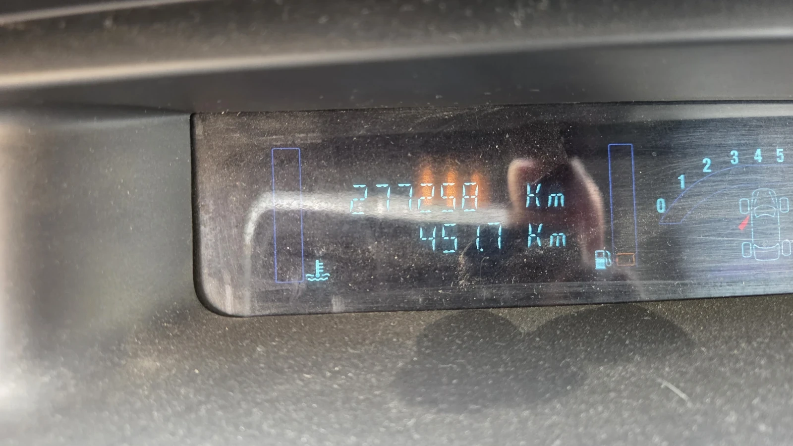 Renault Scenic, снимка 7 - Автомобили и джипове - 53989765