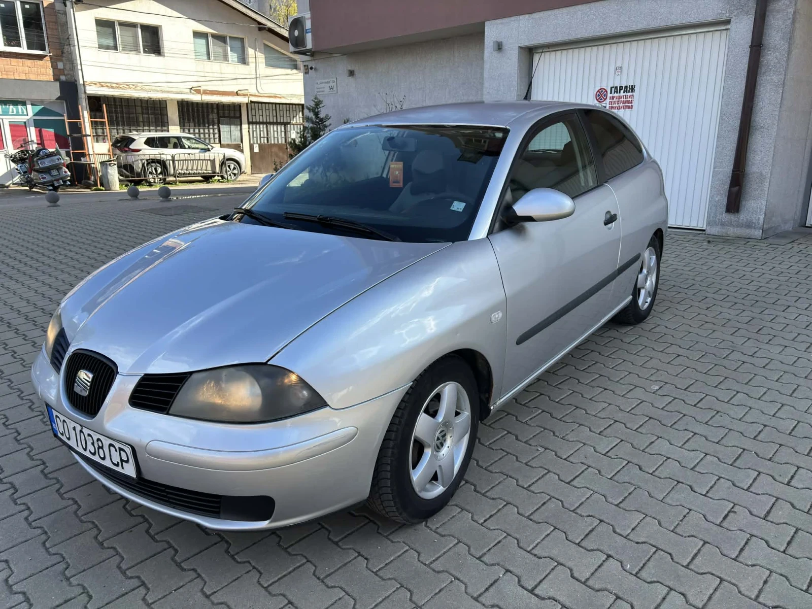 Seat Ibiza 1.4, снимка 3 - Автомобили и джипове - 54102296