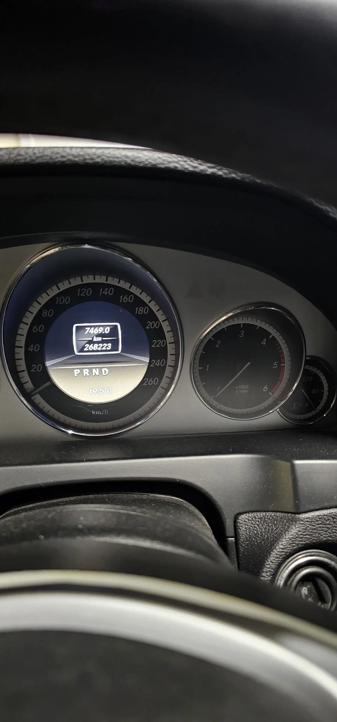 Mercedes-Benz E 350, снимка 7 - Автомобили и джипове - 54572573
