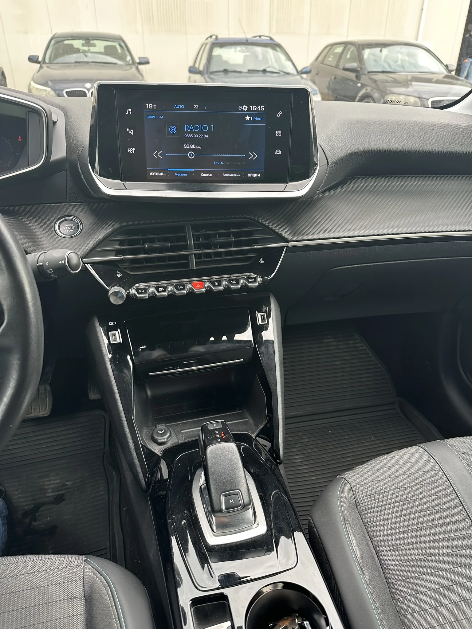 Peugeot 208 Allure Plus, снимка 12 - Автомобили и джипове - 54588392