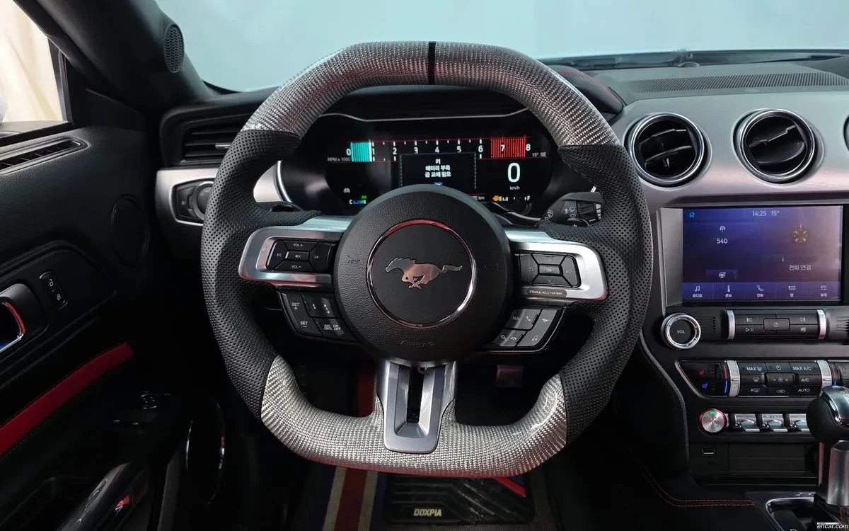 Ford Mustang 2.3L EcoBoost, снимка 11 - Автомобили и джипове - 54651742