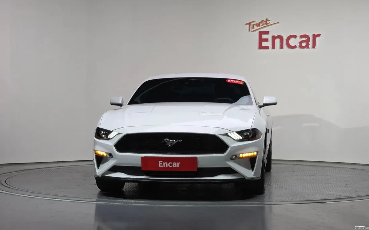 Ford Mustang 2.3L EcoBoost, снимка 3 - Автомобили и джипове - 54651742