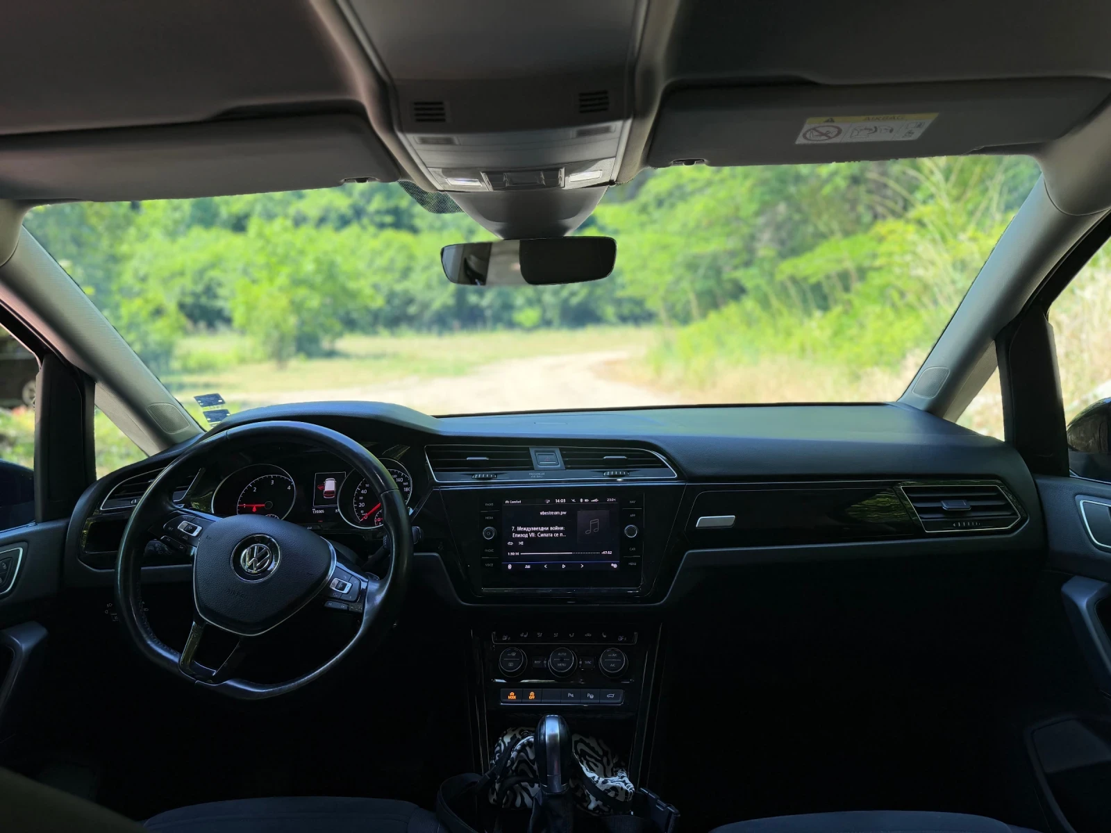 VW Touran 2.0tdi DSG 190, снимка 6 - Автомобили и джипове - 54901750