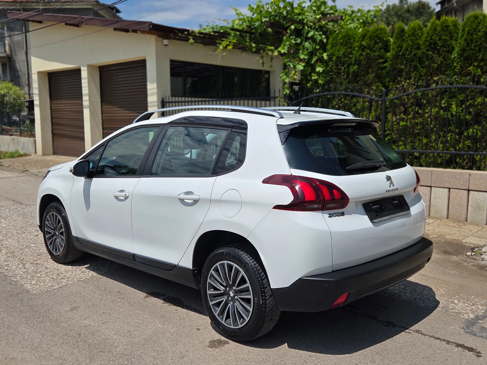 Peugeot 2008 1.6HDi 114хил.км.* НОВА КОЛА* , снимка 4 - Автомобили и джипове - 55132561