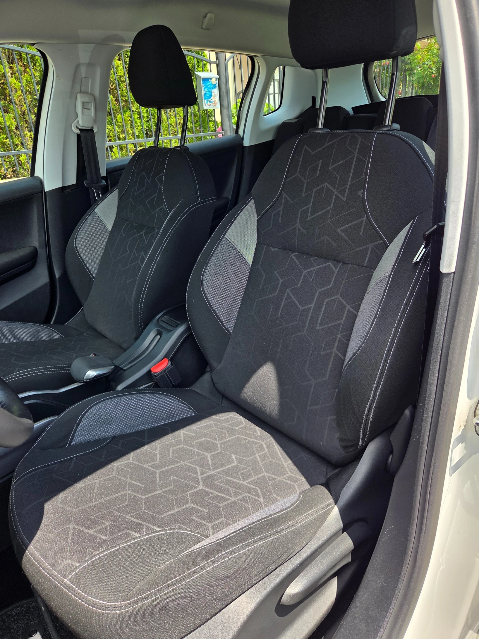 Peugeot 2008 1.6HDi 114хил.км.* НОВА КОЛА* , снимка 6 - Автомобили и джипове - 55132561