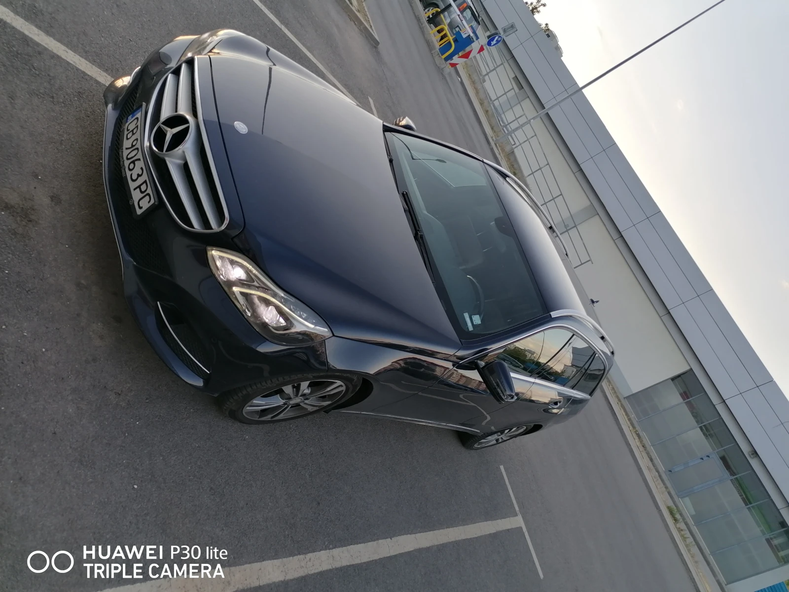 Mercedes-Benz E 350 4-Matic Bluetec , снимка 5 - Автомобили и джипове - 55661604
